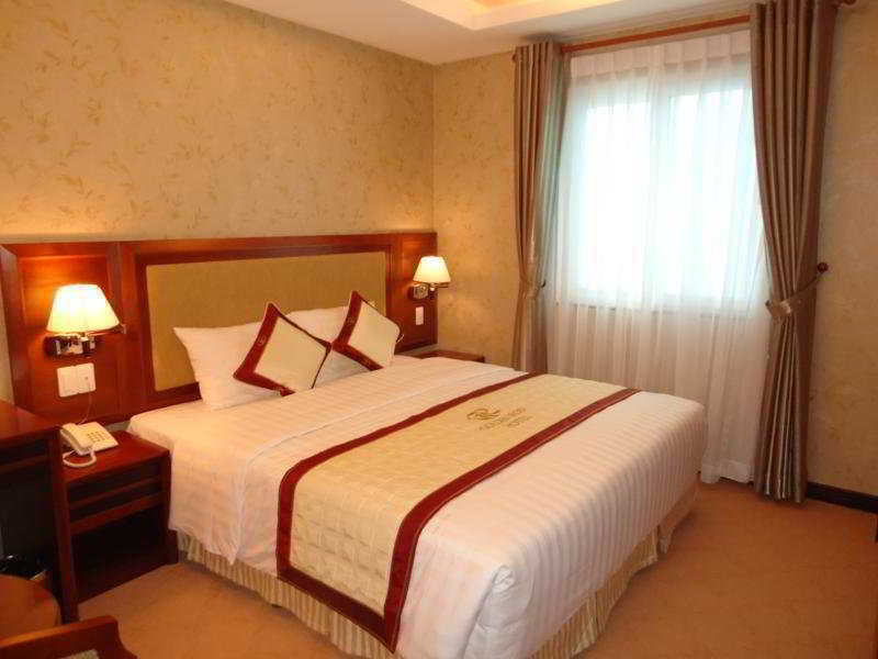 Aristo Saigon Отель Хошимин